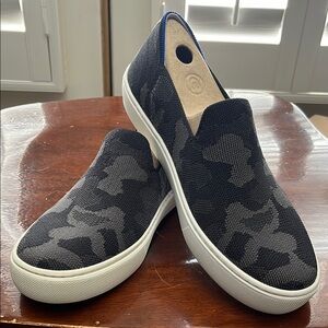 Rothy’s Camo Sneakers Grey Gray Black size 8.5 NEW!